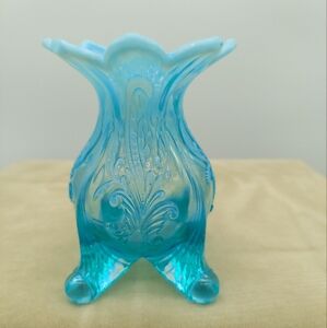 Blue Opalescent Glass Vase Fan & Feather Northwood Dugan Glowy Glows Green